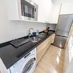 Beprime Alameda By Easytrip 아파트 *